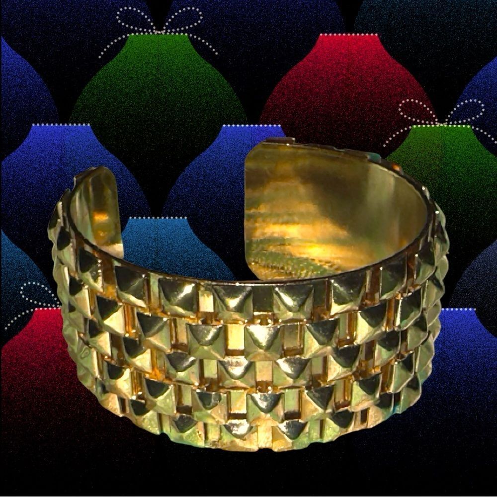 Vintage goldtone metal pyramid cuff bracelet elegant sophisticated